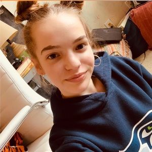 Meet your Posher, Sky